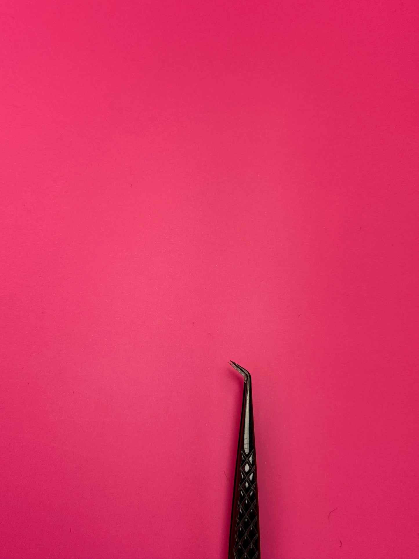 Die Pretty “ICONIC DUO” Tweezers — 444 & 888